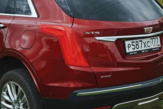 Cadillac XT5 фото задней фары