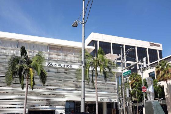 Магазин Louis Vuitton в Лос-Анджелесе на улице Rodeo Drive